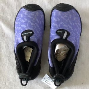 NWT Kids Airwalk Purple Slip On Kids Water Shoes